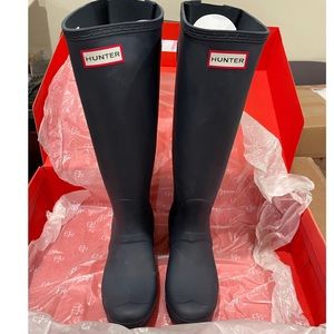 NIB Auth Hunter Boots Org Back Adjust US 8 Navy